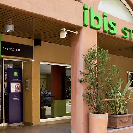 Ibis Styles Centre Port Otel 3*