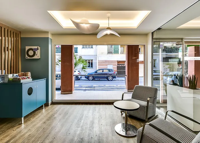 Ibis Styles Centre Port Otel