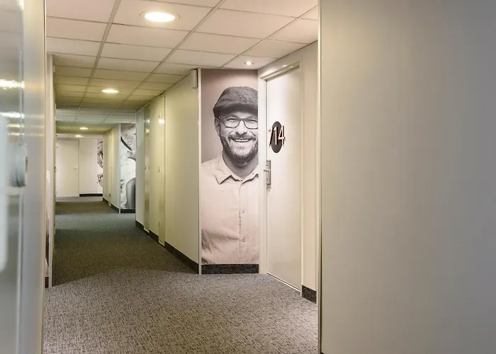 Ibis Styles Centre Port 3*