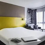 Hotel Ibis Styles Centre Port 3*