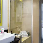 Ibis Styles Centre Port Nice
