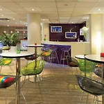 Hotel Ibis Styles Centre Port