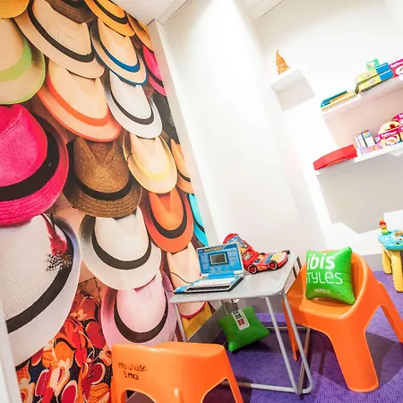 Hotel Ibis Styles Centre Port