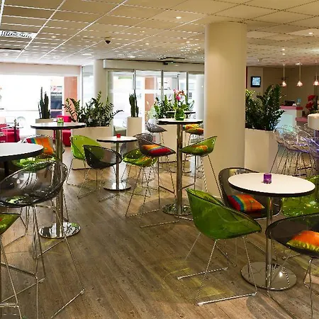 Szálloda Ibis Styles Centre Port 3*