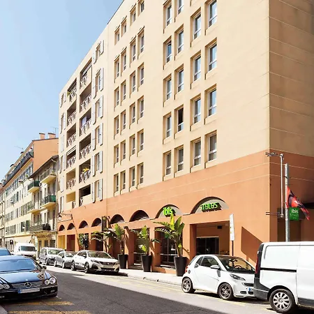 Hotel Ibis Styles Centre Port 3*