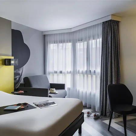 Hotel Ibis Styles Centre Port Nice