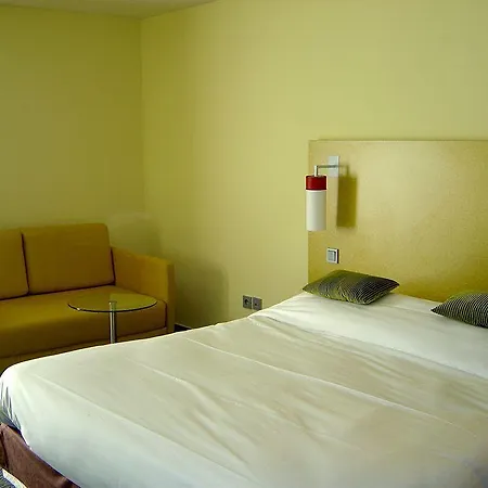 Hotel Ibis Styles Centre Port Nice