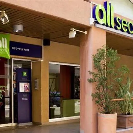 Ibis Styles Centre Port Hotel Nice