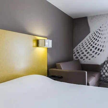 Ibis Styles Centre Port Nizza