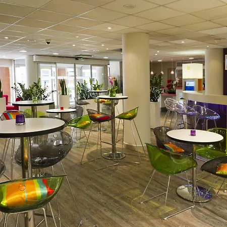 Ibis Styles Centre Port Szálloda