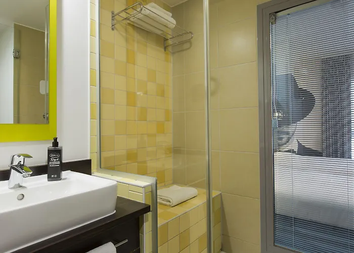 Szálloda Ibis Styles Centre Port Nizza