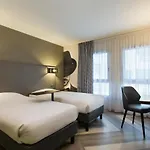 Ibis Styles Centre Port