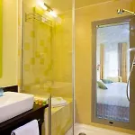 ホテル Ibis Styles Centre Port ニース