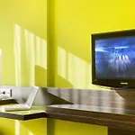 Ibis Styles Centre Port Nice