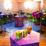 Ibis Styles Centre Port Hotel