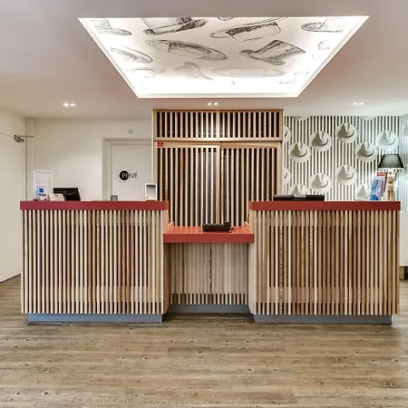 Ibis Styles Centre Port 3*