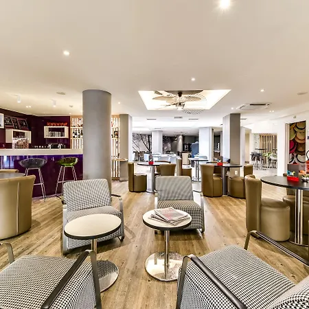 Hotel Ibis Styles Centre Port 3*