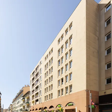 Ibis Styles Centre Port Hotell 3*