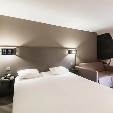 Ibis Styles Centre Port 3* Nice
