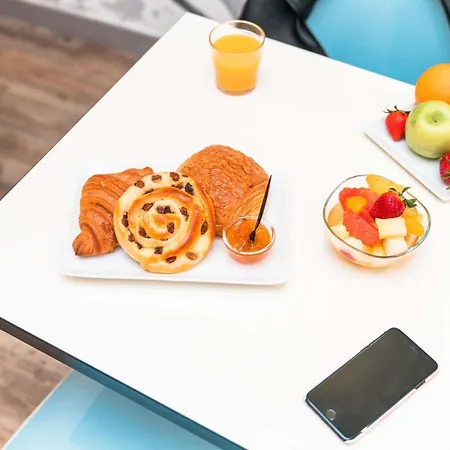 Ibis Styles Centre Port Hotel