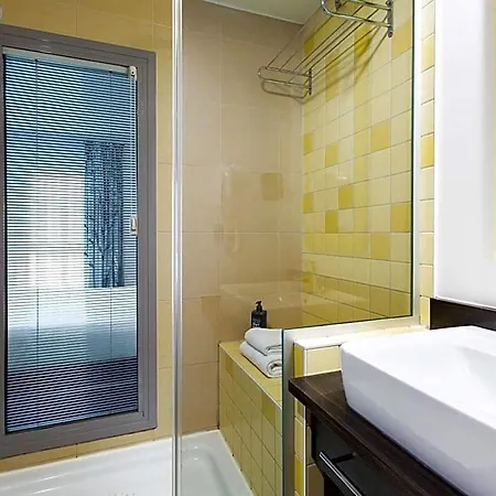 Ibis Styles Vieux Port 3*