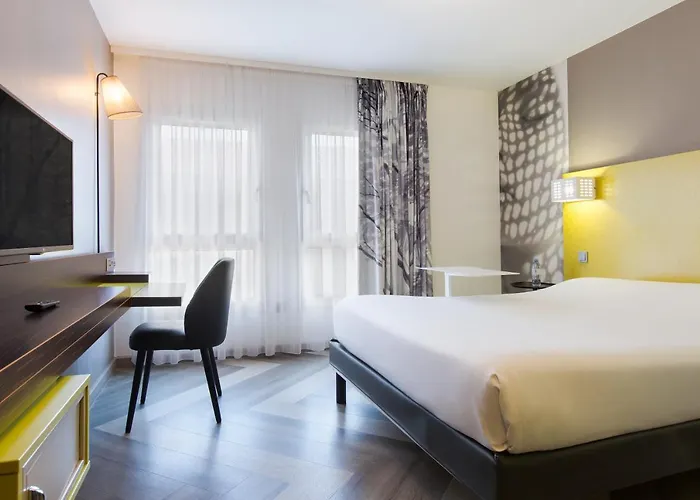 Ibis Styles Centre Port