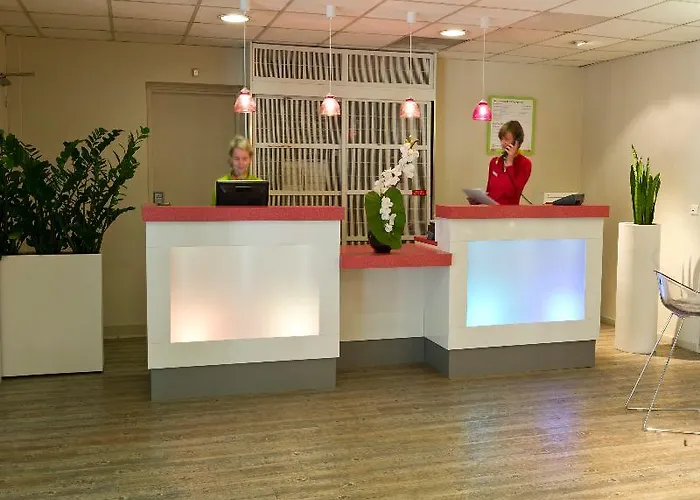 Ibis Styles Centre Port Hotel Nice