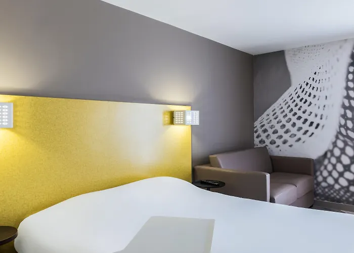 Ibis Styles Centre Port Hotel Nice