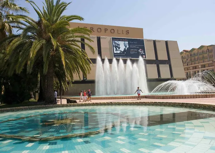 Ibis Styles Centre Port
