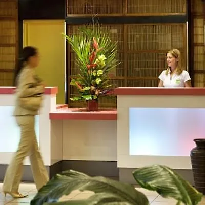 Hotel Ibis Styles Centre Port Nice