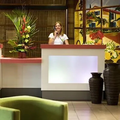 Ibis Styles Centre Port 3*