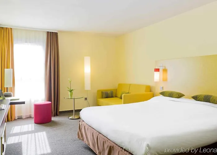 Ibis Styles Centre Port نيس