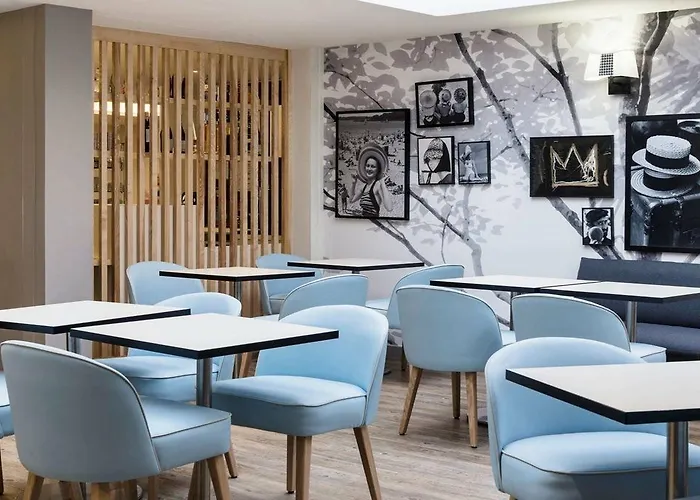 Ibis Styles Centre Port Hotel 3*