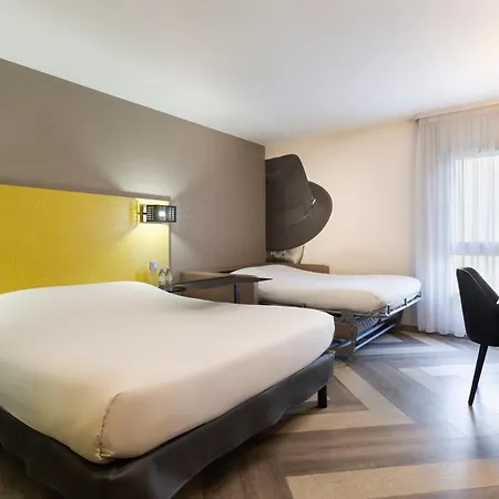 Ibis Styles Centre Port Nizza