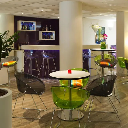 Ibis Styles Centre Port Nice