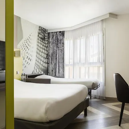 Ibis Styles Centre Port