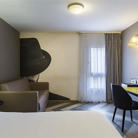 Ibis Styles Centre Port