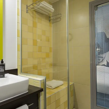 Hotel Ibis Styles Centre Port Nice