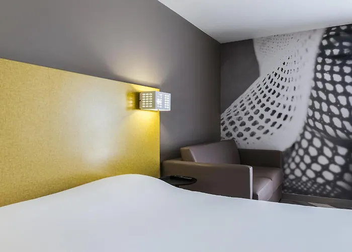 Ibis Styles Centre Port Nice